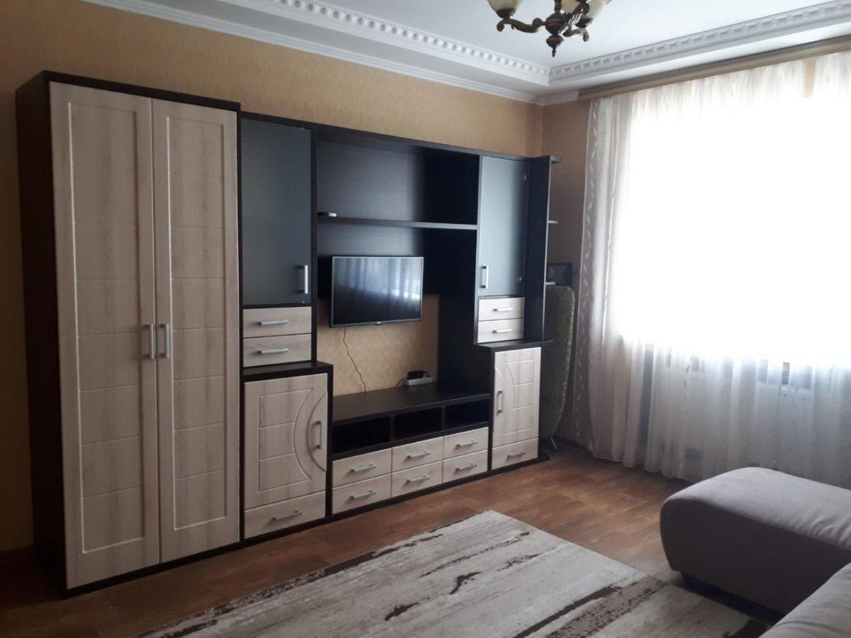 Апартаменты, 2 Комн. 6 Мест Kropyvnyc'kyj Esterno foto